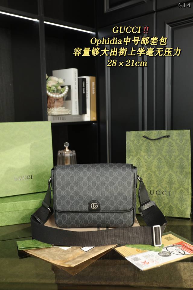 配盒 Gucci古驰 Ophidia系列 中号帆布差包单肩斜挎包 男款 古驰斜挎单肩背包永恒不过时的标志性产品纯牛皮今年gucci最爱的款式全部实拍 实用性非常