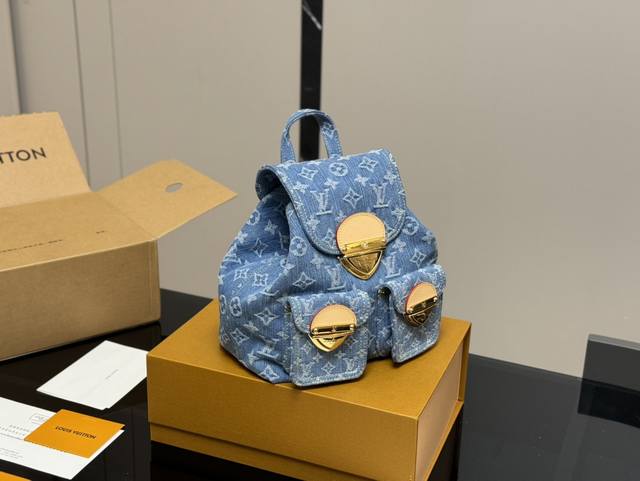 配折叠盒飞机盒 升级版 Size：20*20Cm Lv丹宁牛仔新款 出货就是王炸 好可爱一只