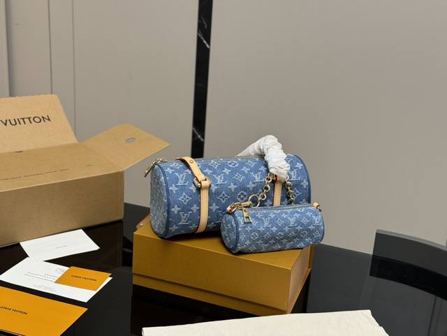 配折叠盒飞机盒 Size：27*13Cm 大包 15*6.5Cm 小包 Lv 丹宁牛仔新款 出货就是王炸 这次经典复刻最喜欢的就是单肩巴比龙谁看了不心动 非常适