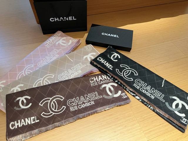 配送礼盒手提袋 香奈儿chanel 秋冬羊绒混纺围巾 尺寸 ×1 Cm