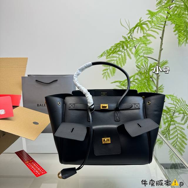 全套包装 卡戴珊look 巴黎世家 甲甲卡戴珊 Kim Kardashian 套装巴黎世家家的 铂金包balenciaga Belair 黑色机车过膝靴穿出了卡