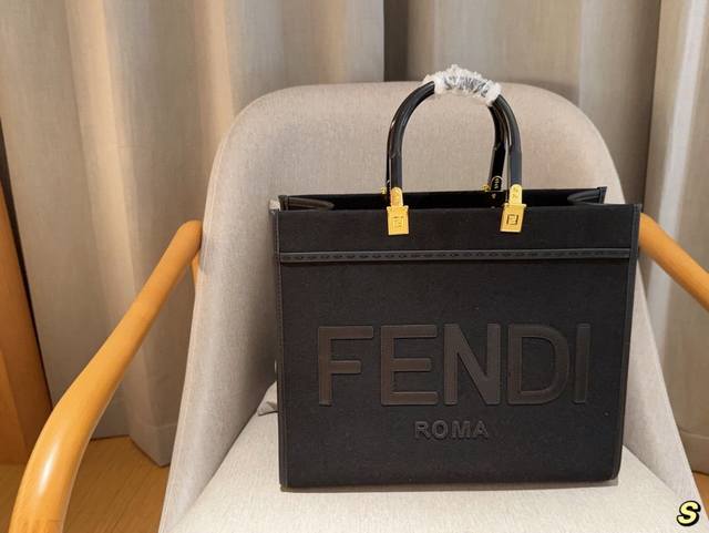 无盒 芬迪fendi 毛呢面料购物袋托特包tote 尺寸35×30 无盒 芬迪fendi 毛呢面料购物袋托特包tote 尺寸35×30