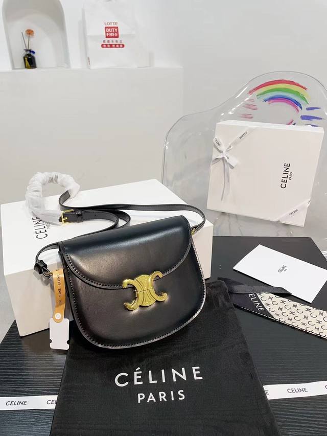 原厂牛皮 折叠礼盒 专柜防尘袋 小丝巾证书 赛琳celine新款大号besace马鞍包 凯旋门 原厂定制五金 尺寸18 16 8