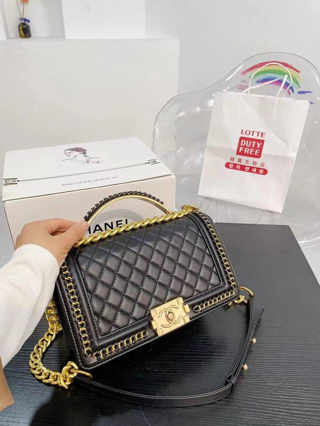 升级款 手提辣妈包 礼盒包装” 香家leboy辣妈包上新 香奈儿菱格 这个太美啦简直 香奈儿chanel 原版18K鎏金 真是美呆啦独家首发.小香肩背斜挎款.原 升级款 手提辣妈包 礼盒包装” 香家leboy辣妈包上新 香奈儿菱格 这个太美啦简直 香奈儿chanel 原版18K鎏金 真是美呆啦独家首发.小香肩背斜挎款.原