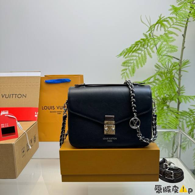 全套包装 原版皮 Lv经典邮差包 尺寸25Cm 万年百搭不过时单品 L家必入单品 推荐