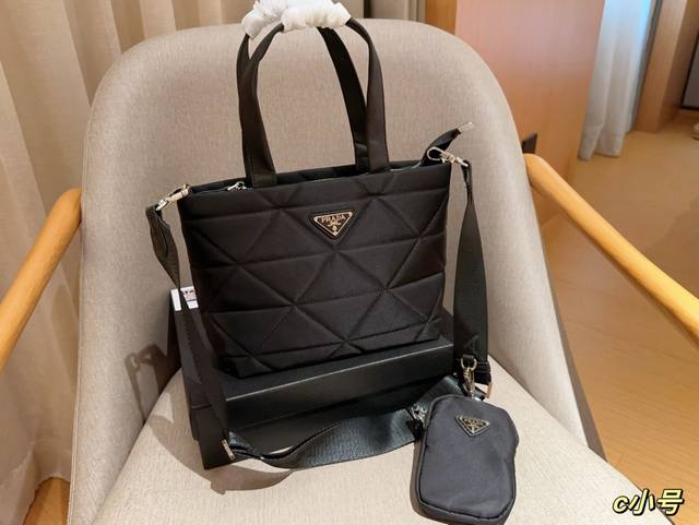 普拉达prada 尼龙手提托特包购物袋 尺寸24×20 礼盒包装