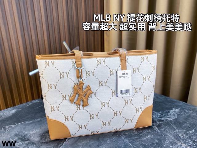 配盒 Mlb Ny新款 Tote购物袋 满身logo 休闲百搭托特 更加时髦摩登 清晰立体有质感 非常能装 很百搭 炸街款式!尺寸:37*28 配盒 Mlb Ny新款 Tote购物袋 满身logo 休闲百搭托特 更加时髦摩登 清晰立体有质感 非常能装 很百搭 炸街款式!尺寸:37*28