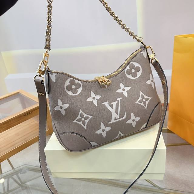 配折叠盒 尺寸25.16 Lv 牛角包 复古优雅 满满的高级感 大小适中 容量感人 休闲正装皆可轻松驾驭qy