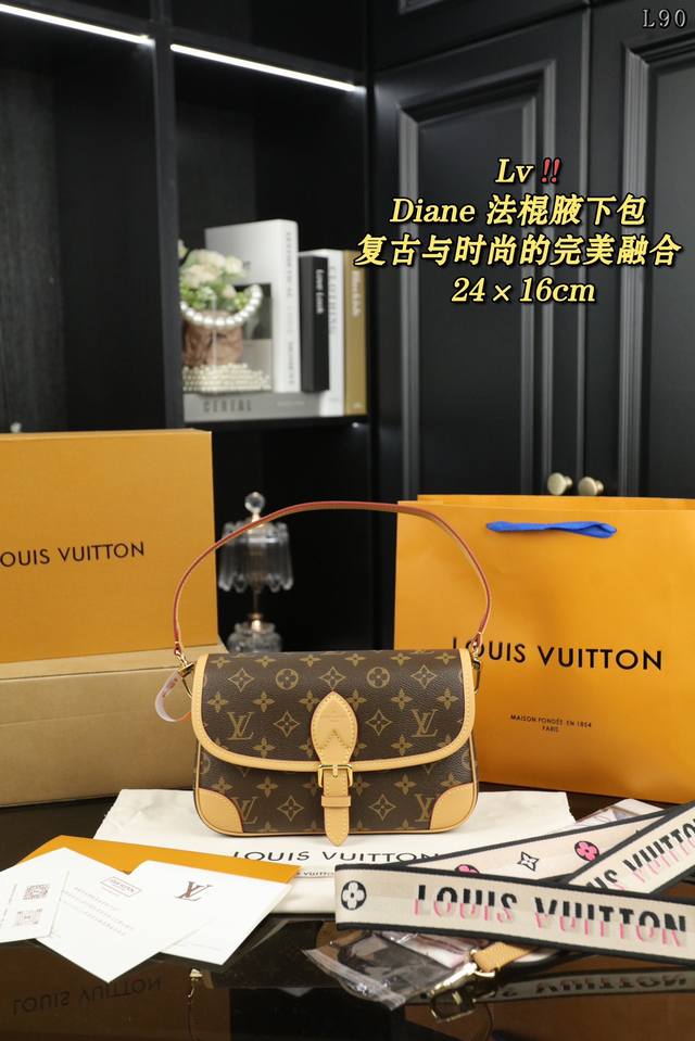 原单 配全套礼盒丝巾 Lv Diane 腋下包法棍包手提斜挎单肩包 变码芯片 今天给大家种草一款超级火的iv法 原单 配全套礼盒丝巾 Lv Diane 腋下包法棍包手提斜挎单肩包 变码芯片 今天给大家种草一款超级火的iv法