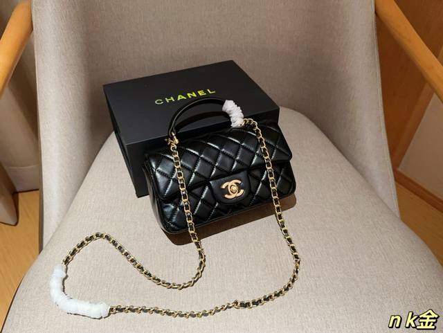 羊皮纹 香奈儿chanel 22P Mini Cf Handle 手提迷你cf 链条包 尺寸20×12×6 礼盒包装