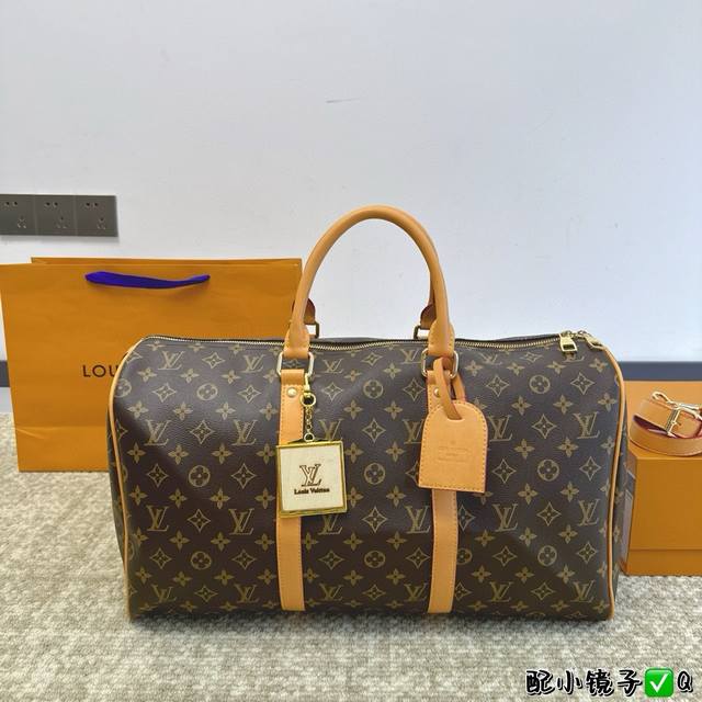 无盒 配镜子钱包 超酷中lv Keepall老花旅行袋 Lvkeepall 出差旅行最常用的一只包 这是超酷的一只包 可以做健身包,也可做旅行袋 容量超级感人非 无盒 配镜子钱包 超酷中lv Keepall老花旅行袋 Lvkeepall 出差旅行最常用的一只包 这是超酷的一只包 可以做健身包,也可做旅行袋 容量超级感人非