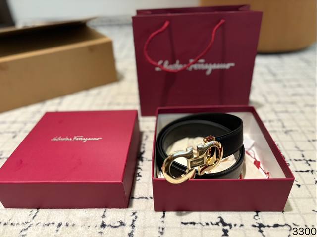 菲拉格慕原单正品，专柜同款高档腰带 . 带身采用专柜最新元素、原版款式，大气有光泽度，100%进口牛皮，扣头采用纯钢材质结构，持久耐用，显档次有品味，搭配新款扣