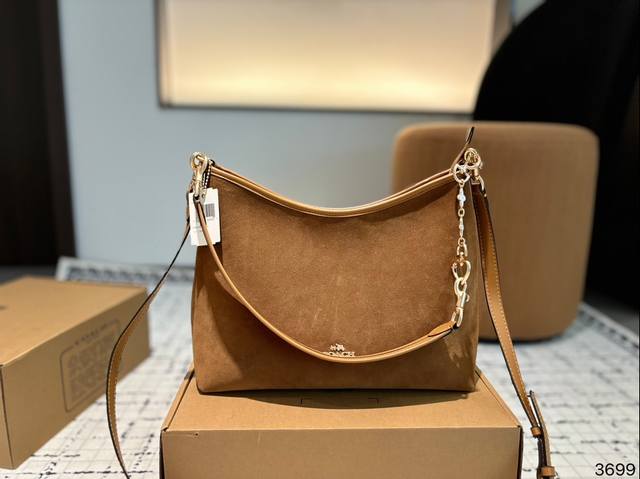 配盒尺寸30.11.24 蔻驰 Hobo流浪腋下包 Coach 复古优雅 满满的高级感 大小适中 容量感人 休闲正装皆可轻松驾驭 配盒尺寸30.11.24 蔻驰 Hobo流浪腋下包 Coach 复古优雅 满满的高级感 大小适中 容量感人 休闲正装皆可轻松驾驭