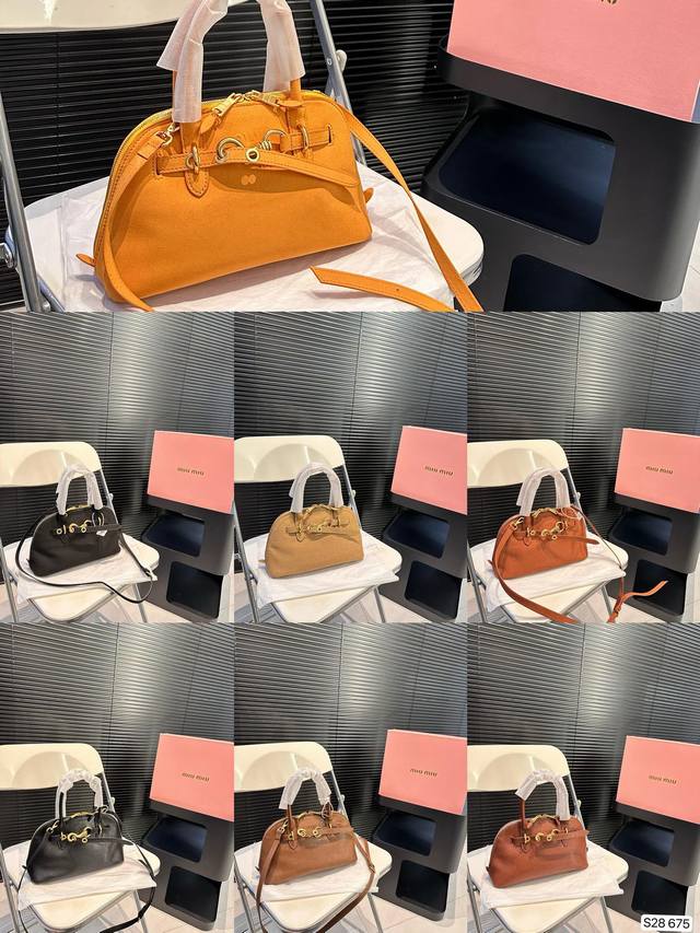 缪缪贝壳 要么说今年miumiu确实“妖”呢 不得不承认miumiu现在的产品越来越受欢迎了，不仅仅女生的适龄段继续年轻化，男生的关注度也越来越高，而且营销的确