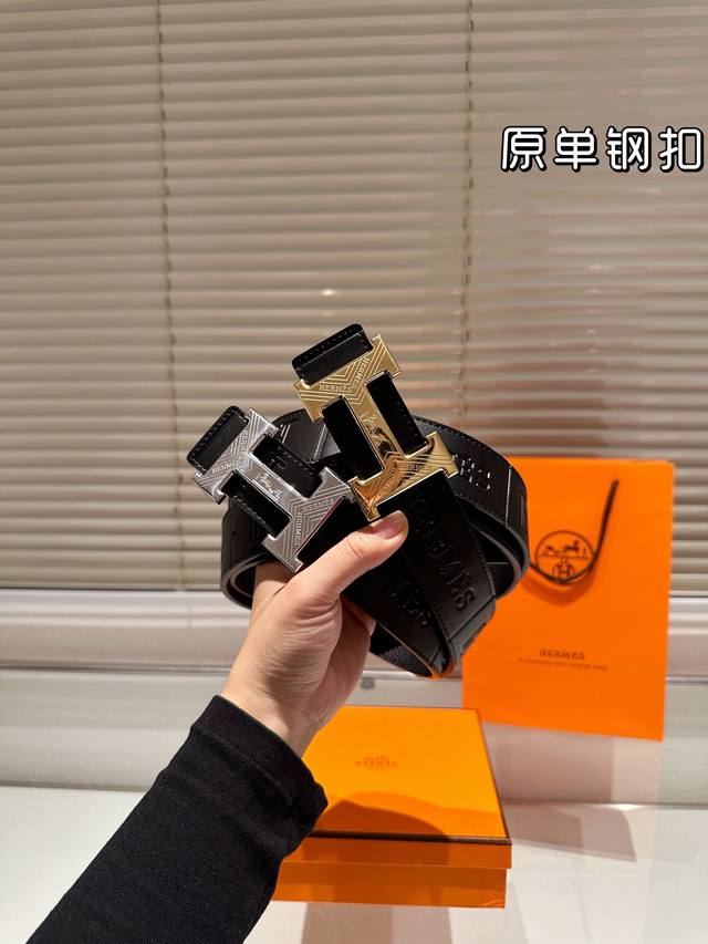 钢扣 高版本!腰带爱马仕牛皮皮带~热门款 男女通用皮带里面最火的版本啦~质量很好 全套包装!五金绝对不褪色 皮带头和专柜一样的哦~ 配礼盒手提袋发票 钢扣 高版本!腰带爱马仕牛皮皮带~热门款 男女通用皮带里面最火的版本啦~质量很好 全套包装!五金绝对不褪色 皮带头和专柜一样的哦~ 配礼盒手提袋发票