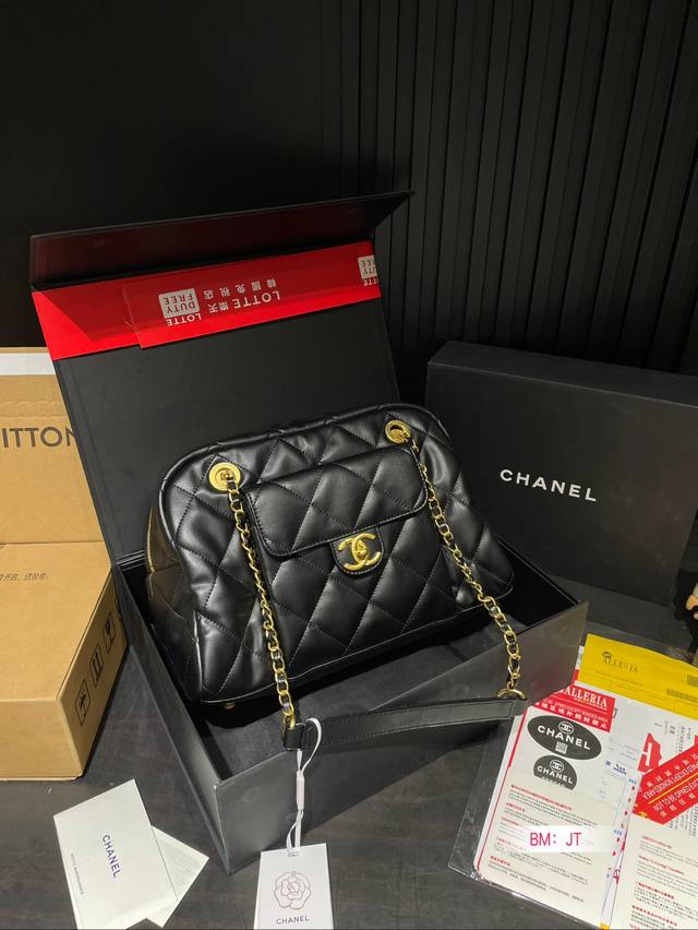 配折叠礼盒香奈儿24A保龄球包泰酷辣复古保龄球包,日常完全够用 健身包出差包妈咪包....都行上身真的很显瘦哇 尺寸：31*22