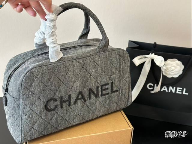 真是个实用的时髦鬼同同通通给我看过来#小红书使用报告 Ohanel超大保龄球包 对大包情有独钟的宝子看过来 使用率超高的，它不止适合旅行使用，平时也是非常实用的