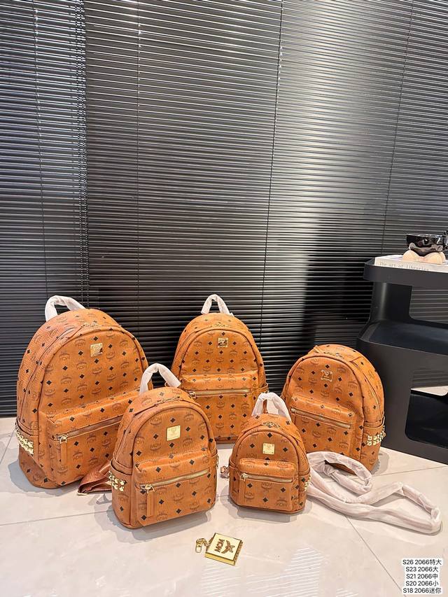 特大 大号 中号 小号 迷你 Mcm双肩 套盒 双肩包零钱包镜子挂件 使用体验感太棒了完全解放双手 #Mcm经典必入包尺寸特大号34 40 大号30 36 中号