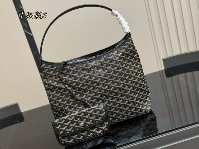 Size:32*25Cm 戈雅 新品hobo腋下包 完美1:1定制 从头到尾全部都是客订哦! Hobo太适合通勤啦! 搜索戈雅 购物袋 Size:32*25Cm 戈雅 新品hobo腋下包 完美1:1定制 从头到尾全部都是客订哦! Hobo太适合通勤啦! 搜索戈雅 购物袋