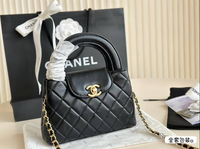 全套包装 Size：19*12Cm 小香家23K Kelly 最美的23K，太好看了！ 想要马上滴滴sa的冲动 新包真的超香哦！