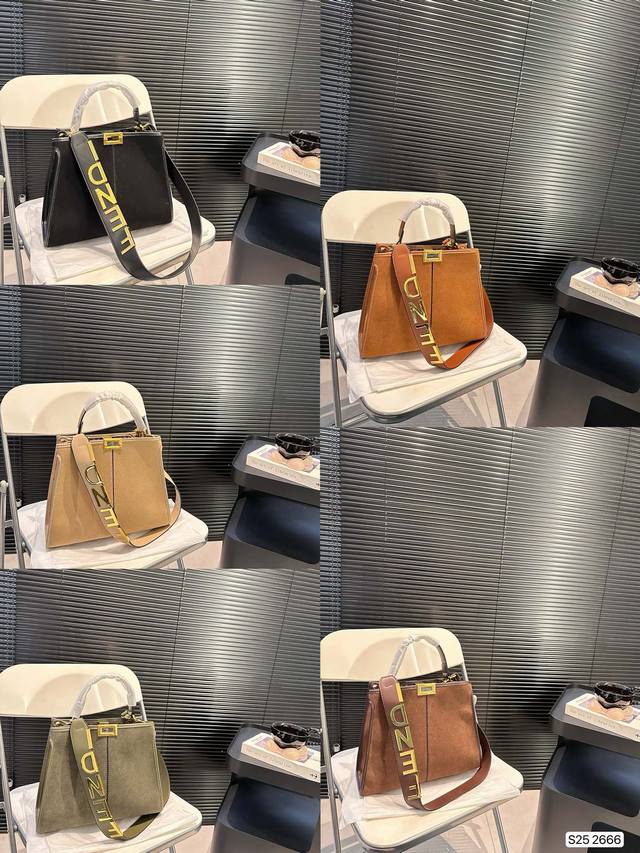 芬迪 Peekaboo小猫包 日常通勤简直绝配 又酷又飒的奢华 可盐可甜 集美们冲它 尺寸：30 23 货号2666