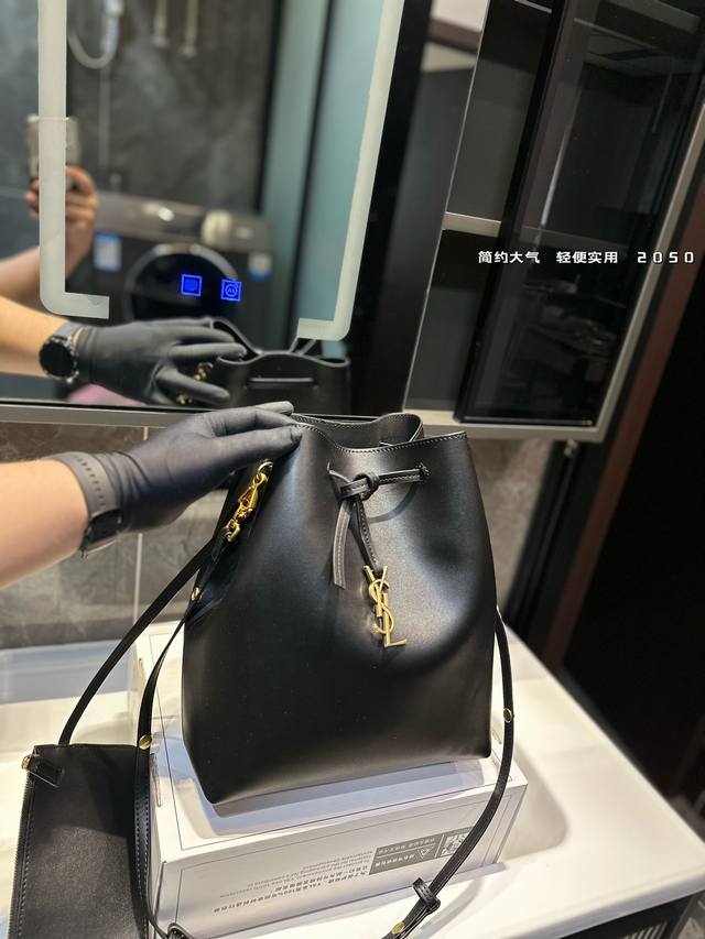 圣罗兰 Ysl 水桶包 简直无法拒绝 超显气质 高级感十足 集美必入款尺寸25.32