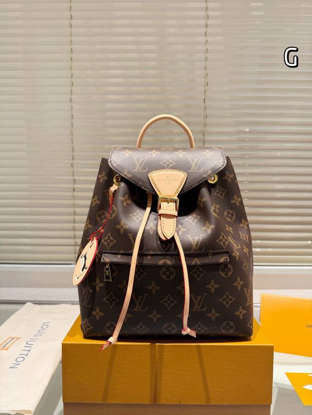 新款双肩包 Lv新款montsouris Bb 升级版 找个理由买包呀被朋友种草了新款montsourisbb 休闲百搭又能解放双手容量也是很大侧背和双肩背真的 新款双肩包 Lv新款montsouris Bb 升级版 找个理由买包呀被朋友种草了新款montsourisbb 休闲百搭又能解放双手容量也是很大侧背和双肩背真的