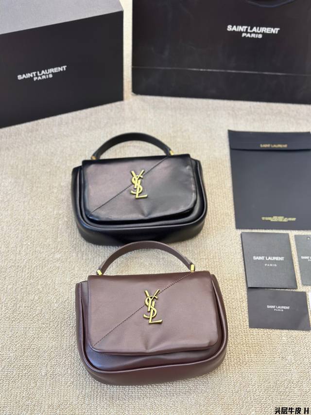 顶级原单 头层皮 Ysl Jamie Nano 超迷你 慵懒随性又好背 上身满满的惊喜 高级慵懒又随性 彻底心动的一只 Size：22 16Cm