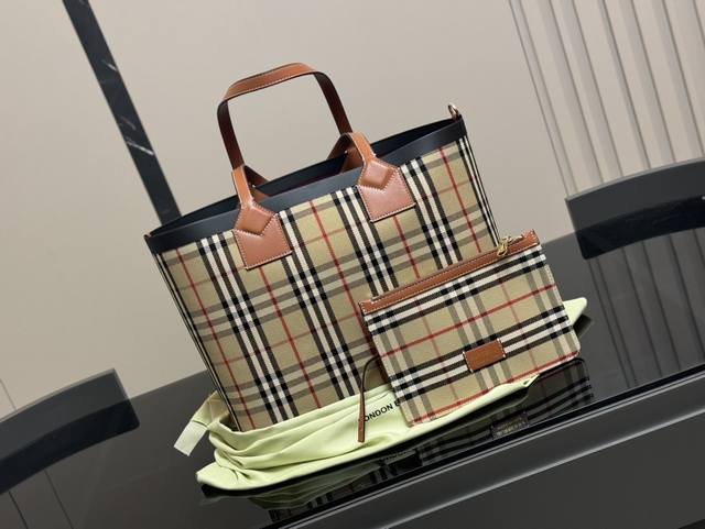 巴宝莉购物袋 帆布面料 大容量 满足日常 特别适合宝妈 超级能装 尺寸: 35.28Cm 巴宝莉购物袋 帆布面料 大容量 满足日常 特别适合宝妈 超级能装 尺寸: 35.28Cm