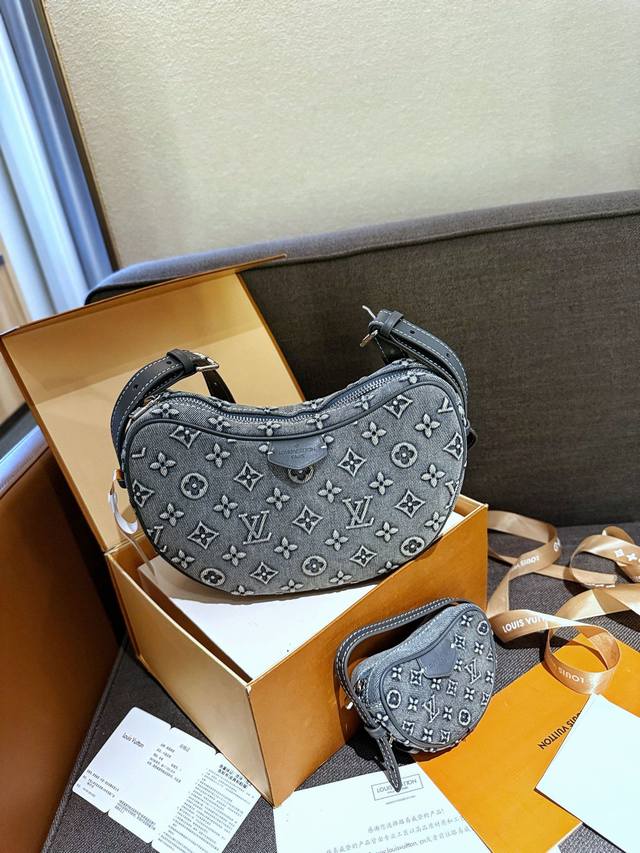 折叠礼盒官网飞机盒” Lv中古系列可颂包走秀款，马鞍包斜挎包 新款到货 由monogram与monogram Reverse帆布裁制而成，搭配小牛皮 变色皮 饰