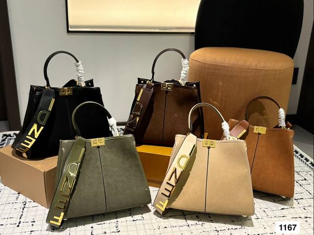 牛皮版本 爆炸来袭 芬迪 Fendi X-Lite Peekaboo 系列手袋 。10周年而诞生的全新peekaboo X-Iite 系列手袋！ 摈弃了经典的横