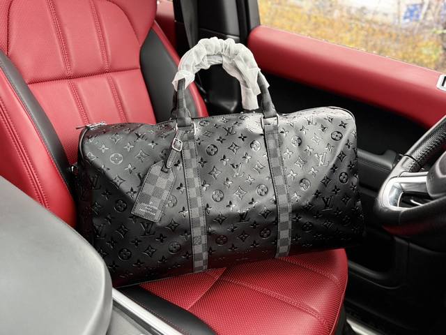 高端货 新款 “ Louis Vuitton ”Lv旅行袋 路易威登旅行包 50 旅行袋 登机包 采用手提单肩斜挎包 男女款 棕色。高清五金logo标志、专用内