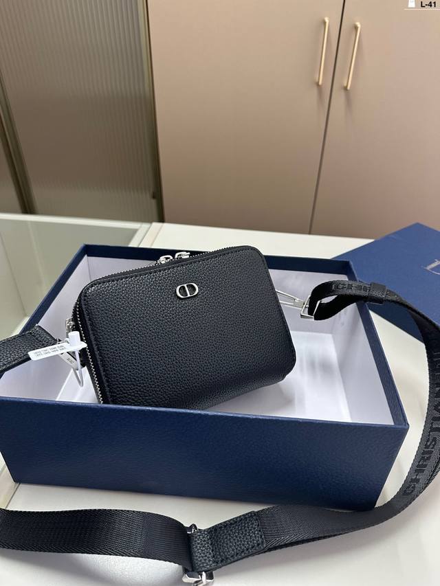 迪奥 原版老花相机包 复古很精致... 斜挎 腋下 真的是不错的选择！ L-41尺寸18.7.12配盒