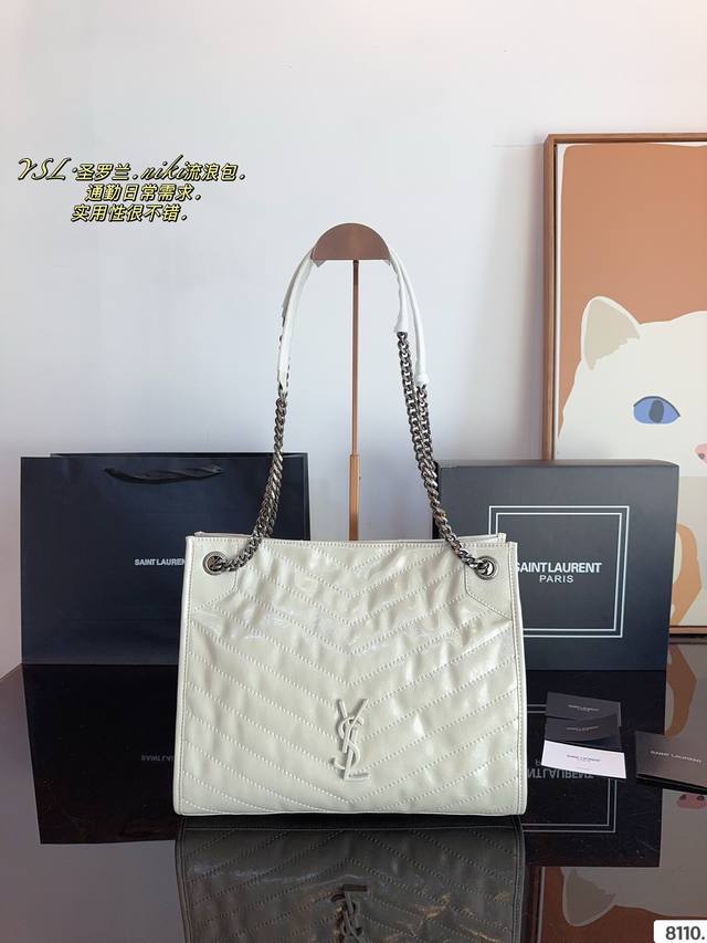 配礼盒. 圣罗兰 Ysl Niki托特包. 百搭经典 精致的一只 真的超级无敌巨可爱 仙气满满 小姐姐日常必入款尺寸：33*11*25Cm