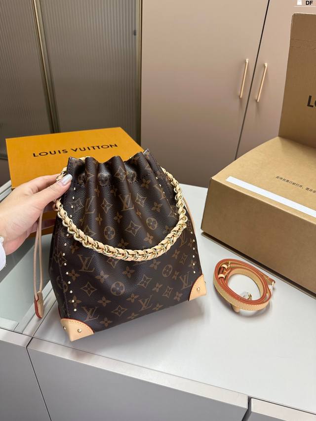 芯片版本 Lv新款水桶包来咯!尊嘟爱了呀! Lv新款放大招啦!水桶包也有皮穿链啦 尺寸22.10.26折叠盒飞机盒 芯片版本 Lv新款水桶包来咯!尊嘟爱了呀! Lv新款放大招啦!水桶包也有皮穿链啦 尺寸22.10.26折叠盒飞机盒