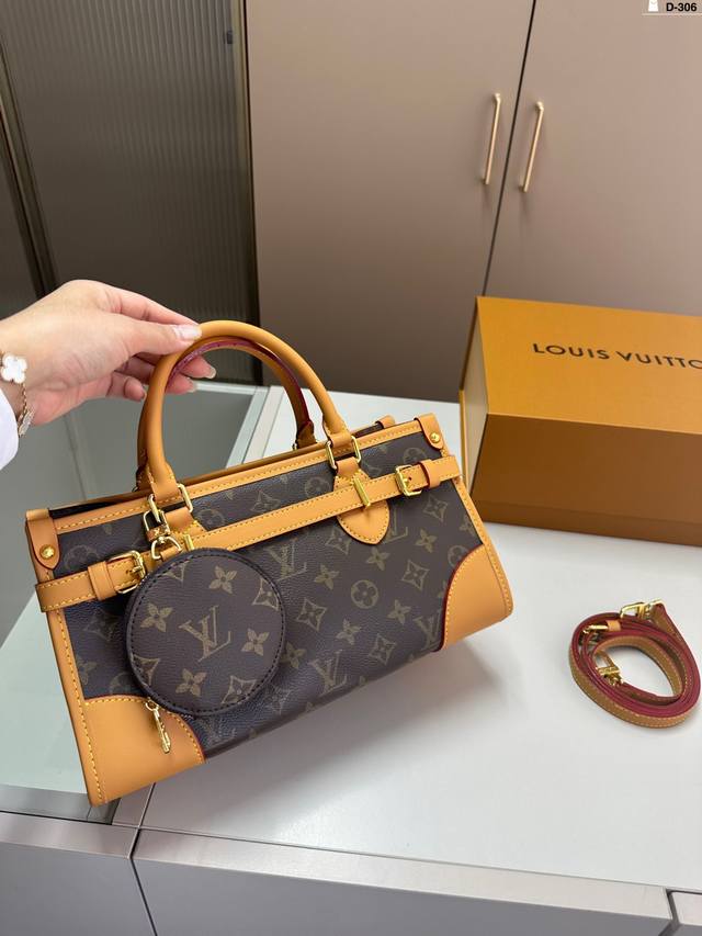 Lv 中古手提包 耐看精致并超级能装 日常出门 必要的都可以装下 D-306尺寸30.14.17折叠盒