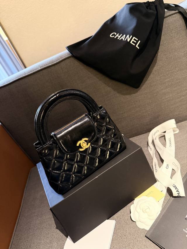 牛皮 “折叠礼盒官网飞机盒” Chanel 24新款kelly链条包 24K最火的一款 尺寸：22Cm