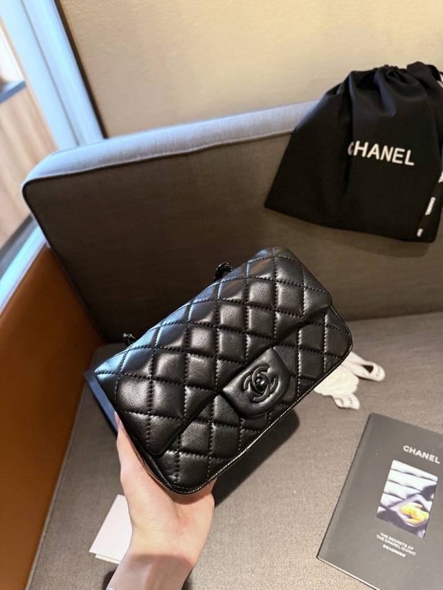 折叠礼盒包装 Chanel 小羊皮 方胖子 大mini “New Arrival” 最美金球方胖子人间香奈儿 白富美小姐姐必备款 ■单独夸最让人挪不开眼 就是太