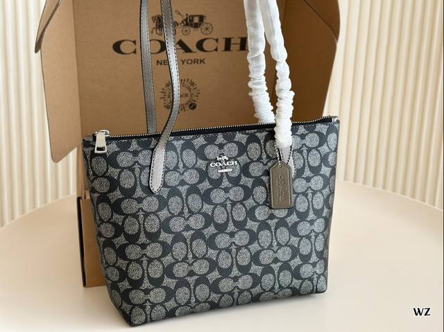 飞机盒 Coach 小号fiona Zip拉链式托特包 蔻驰coach十一月新品日常出行的东西都可以放得下拉链设计更具安全感 25*22