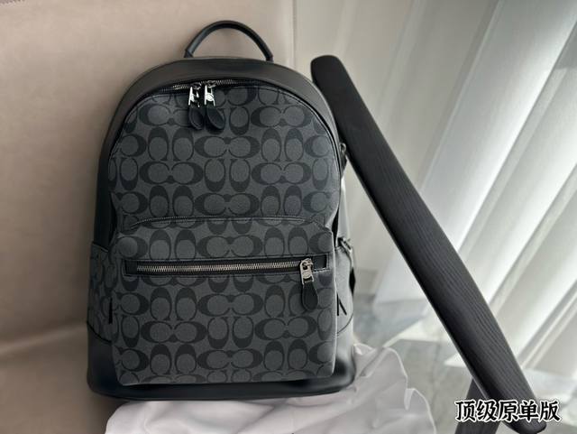 无盒 顶级原单版 Size：32*41Cm C家 经典双肩包！ 经典双肩包背起来不错哟 自重轻！强烈推荐 小长假需要一个它！ 搜索coach 双肩包