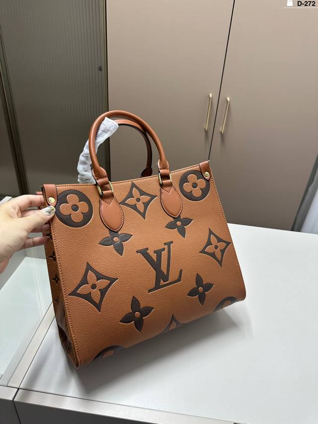 Lv 托特包 超级经典又时髦 意外的百搭 耐看精致 日常出街 D-272尺寸32.15.27配盒