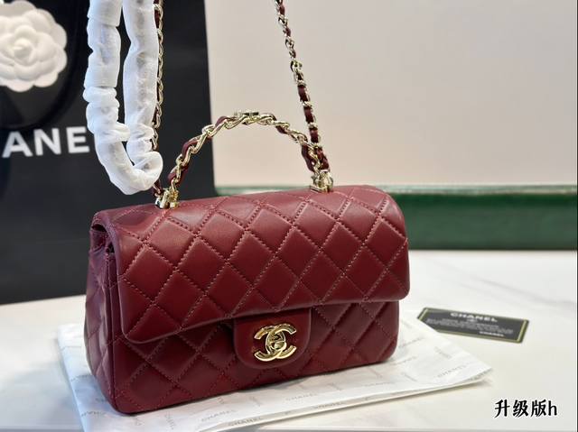 折叠盒 Chanel香奈儿｜ 22B Cf Handle Mini开箱是谁的神仙sa又offer包了，噢～是我的哈哈哈哈哈超级喜欢 Cf Handle 可手提可