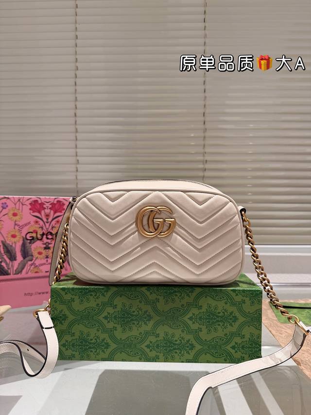 原单折叠礼盒飞机盒 Size：24Cm Gucci相机 Marmont 24 经典款啦 质量很好 性价比高 牛皮品质