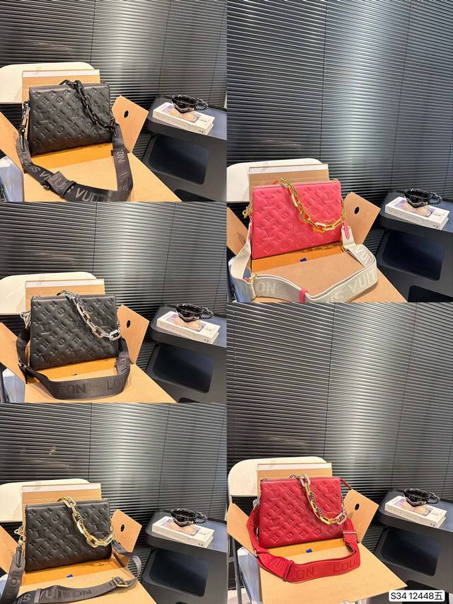 配飞机盒折叠盒子 Lv 走秀新款cousin 时尚博主必备单品，Lv独有的亮金色金属，作为本次设计的肩带粗链条，抓眼球效果非常到位，肩带可拆卸变成手包，妥妥的凹