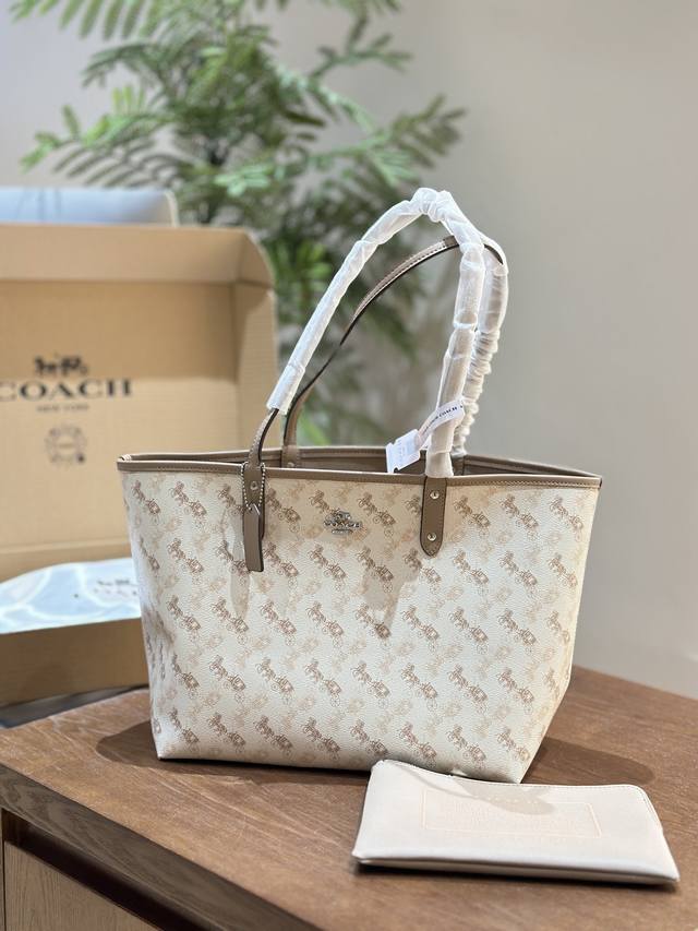 高品质～双面蔻驰coach代工厂最新购物袋 出货顶级品质亮泽五金logo 炒鸡火实用的款式 多用款内衬logo时尚百搭款式 超级减龄 喜欢的抓紧自留啦专柜尺寸