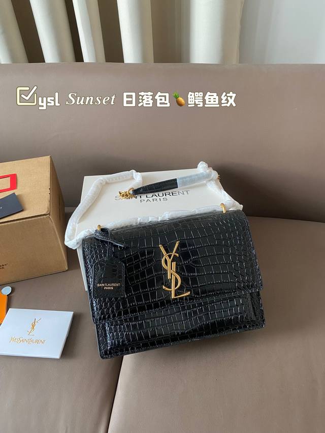 鳄鱼纹 22Cm Ysl王子文同款 无敌经典款牙签纹sunset日落包原厂皮版本！出了这么长时间热度依然不减，可见它受人喜欢的程度非同一般！高品质原厂正品皮，正