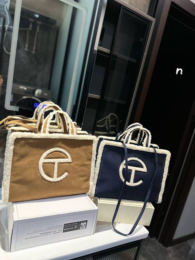 Ugg Telfar联名麂皮托特包 毛茸茸的很有氛围感 配上大衣真的很可爱 上身真的太太太有质感啦 日常逛街不要太吸晴尺寸38.28