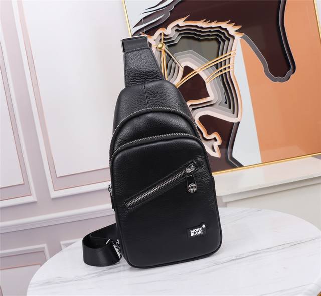 批 Montblanc Lnternational 万宝龙 高级定制 男士胸包系列 官网代购 顶级品质,可专柜对比。顶级进口专用牛皮,名师设计,资深裁缝 立体剪 批 Montblanc Lnternational 万宝龙 高级定制 男士胸包系列 官网代购 顶级品质,可专柜对比。顶级进口专用牛皮,名师设计,资深裁缝 立体剪