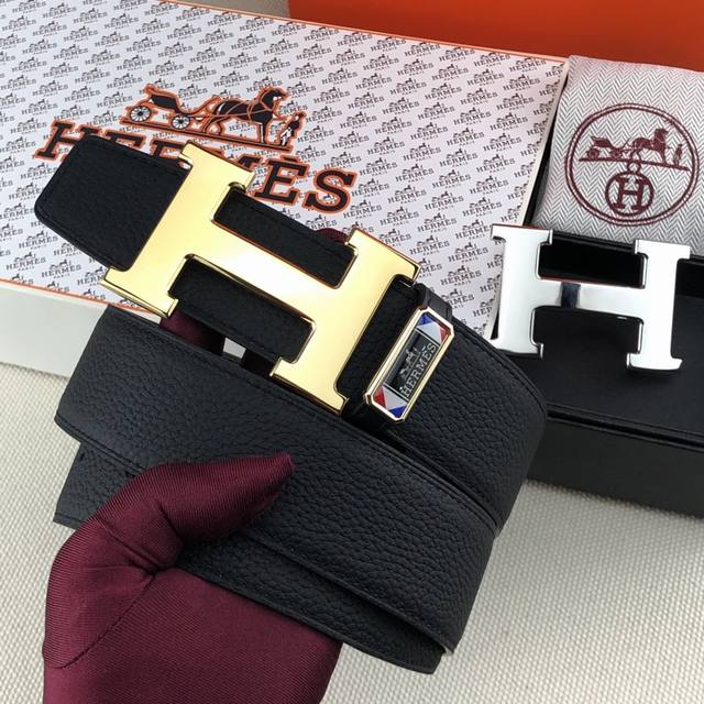 配送如图双扣礼盒 批 配图片代购全套礼盒 品牌：Herme -S 双扣头套装 扣头材质：精品亮光面扣 带身材质正面：产地法国正版38Mm宽度进口荔枝纹牛皮 双面