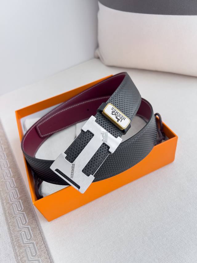 品名: 爱玛仕.Hermes腰带 皮带 原单 型号:挂扣,经典纯钢材质扣头,双面头层牛皮,图片实物拍摄 材料:双面头层牛皮,挂扣系列,纯钢材质扣头,钯镀电镀工艺 品名: 爱玛仕.Hermes腰带 皮带 原单 型号:挂扣,经典纯钢材质扣头,双面头层牛皮,图片实物拍摄 材料:双面头层牛皮,挂扣系列,纯钢材质扣头,钯镀电镀工艺